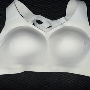 36C Lululemon Enlite Bra